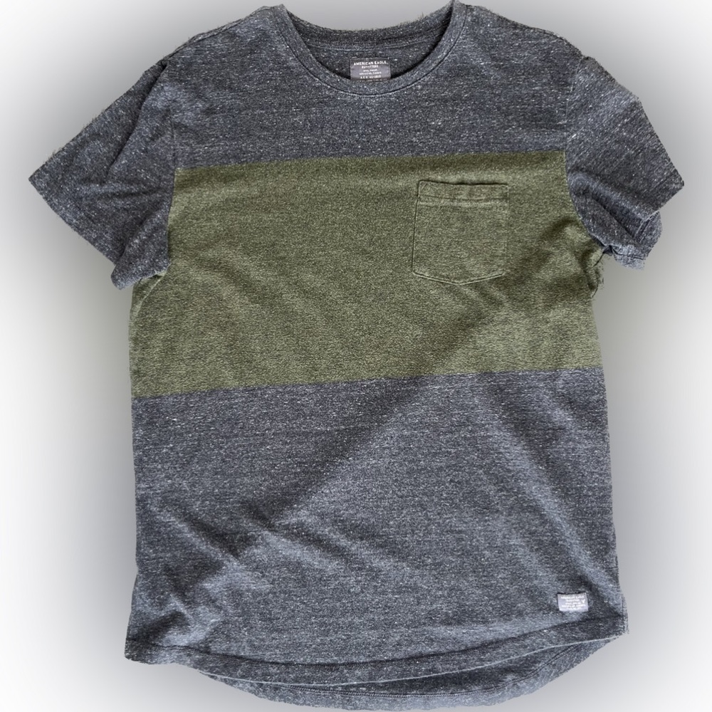 Men’s American Eagle color block tshirt